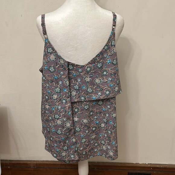 Cabi lilac floral spaghetti strap multi layered blouse Size L EUC - Picture 10 of 10